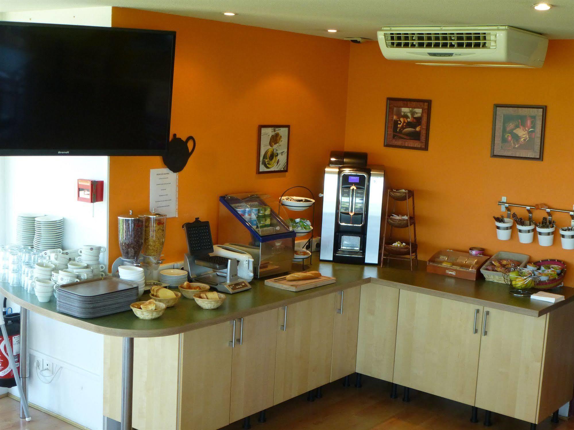 Fasthotel Well Inn Macon Sud - Un Hotel Fh Confort Charnay-les-Macon Ngoại thất bức ảnh